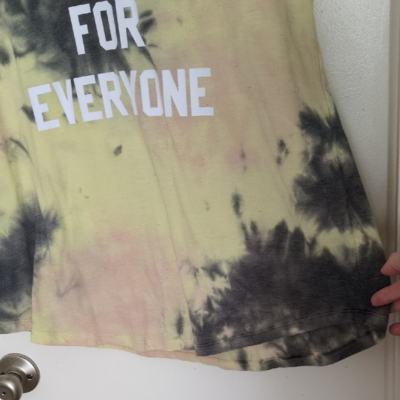 Torrid Tie-Dye V-Neck Tee I'M NOT FOR EVERYONE graphic - Yellow and Black - Picture 7 of 7